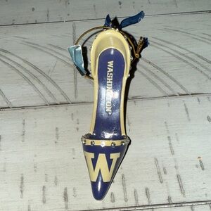 Washington Huskies High Heel Ornament